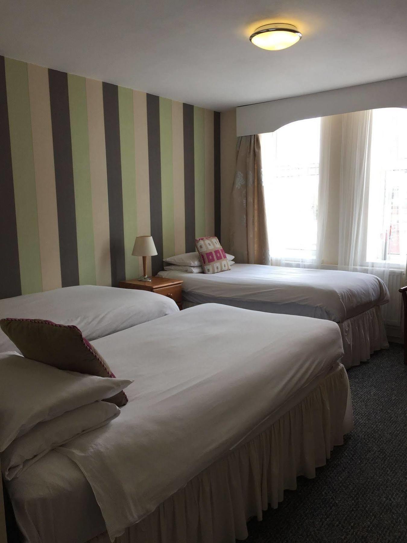 Hotel Cefn Mably Penarth Exteriér fotografie